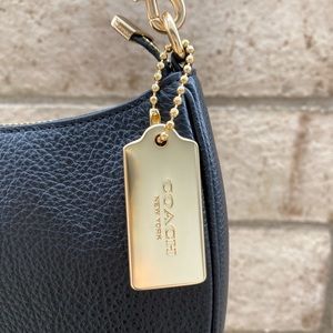 Large Gold Coach Tag